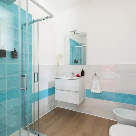 Yourhome - Blue Marina Гостевой дом 3*