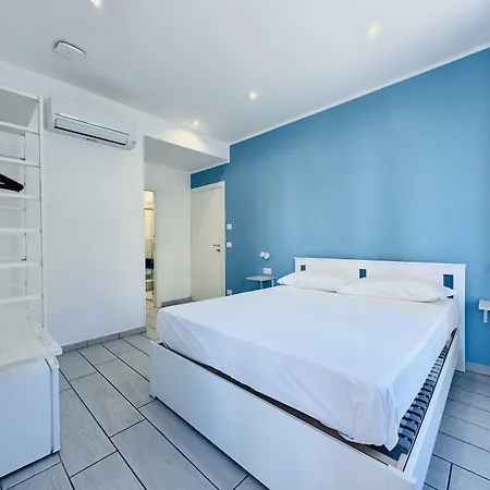 Yourhome - Blue Marina בית הארחה סורנטו