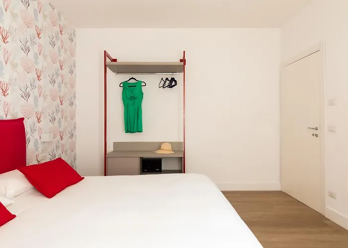 Yourhome - Blue Marina Guest house